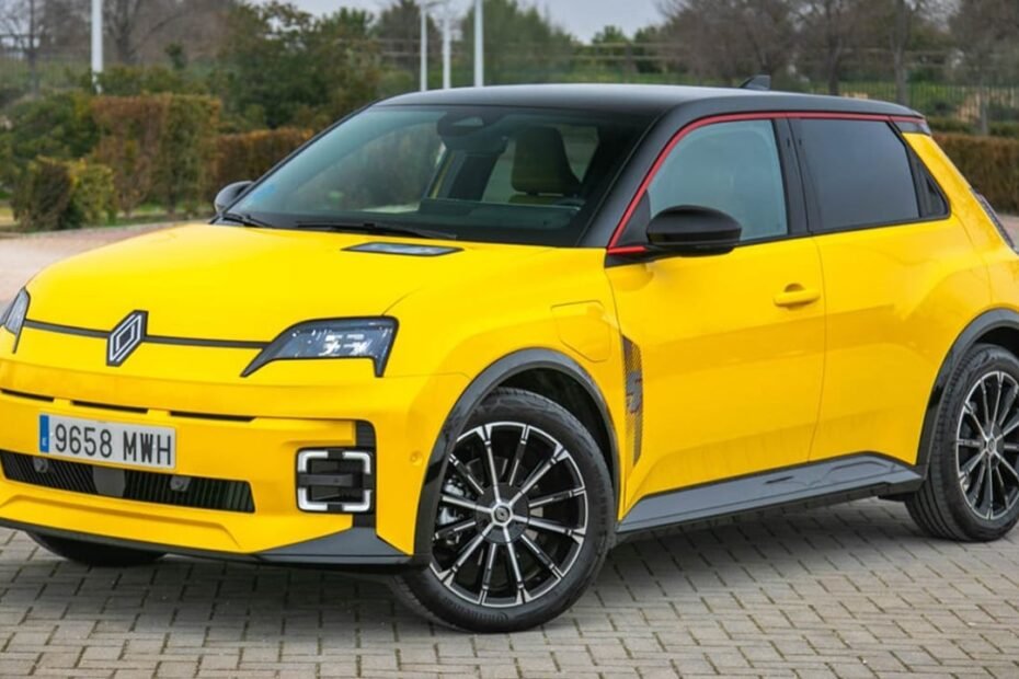 Cada vez es más difícil distinguir un coche de otro, y la culpa no es solo de los fabricantes