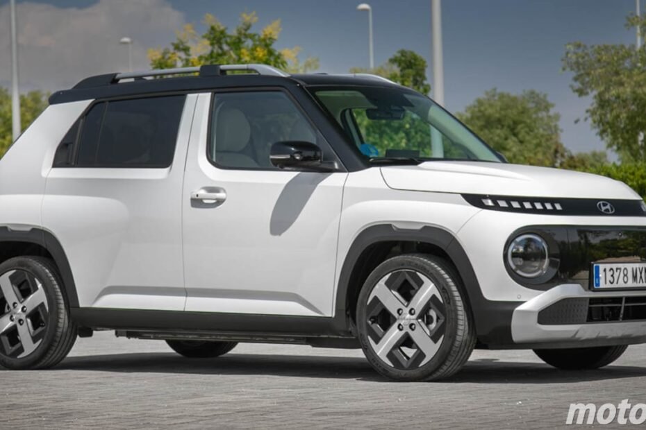 El Hyundai INSTER más interesante baja 3.500 € y, con 370 km de autonomía, es una gran alternativa al BYD Dolphin Surf