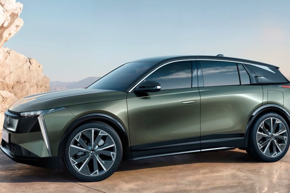 El nuevo DS Nº7 eléctrico e híbrido llega con +1.000 km de autonomía y un interior familiar que impresiona