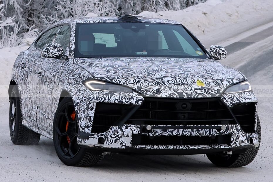 El nuevo Lamborghini Urus Performante 2027 apunta a los 1.000 CV en unas pruebas de invierno con menos camuflaje