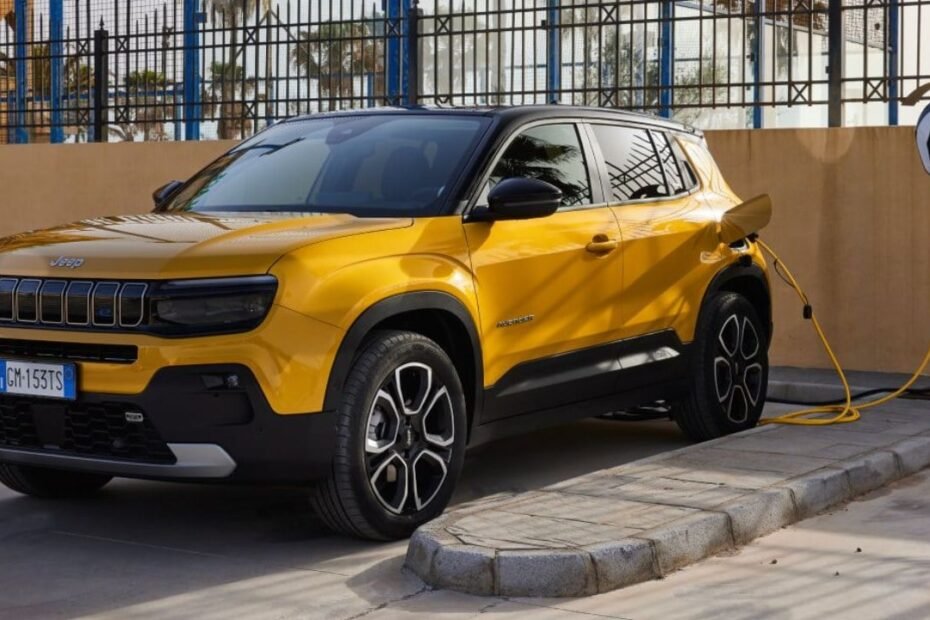 Jeep se suma al adelanto de ayudas en sus eléctricos, pero no hay para todos: Avenger y Compass en cupo reducido