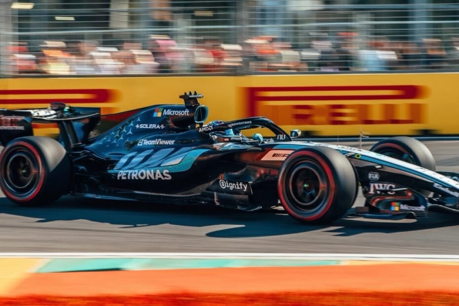 Pole incontestable de George Russell y monólogo de Mercedes en Albert Park