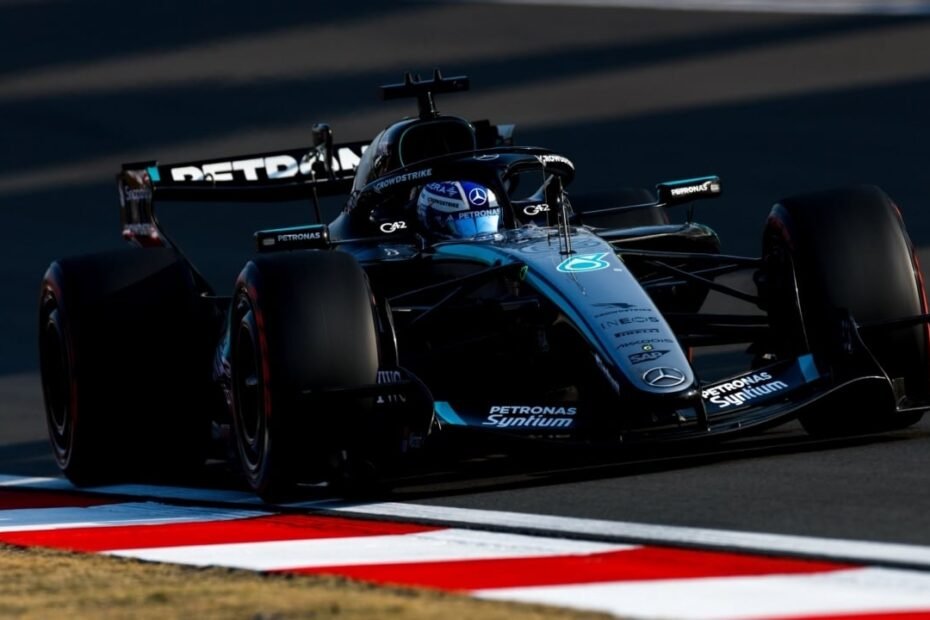 Russell se impone en Shanghái; Ferrari casi gana mientras que Alonso resiste y Sainz sigue en dificultades