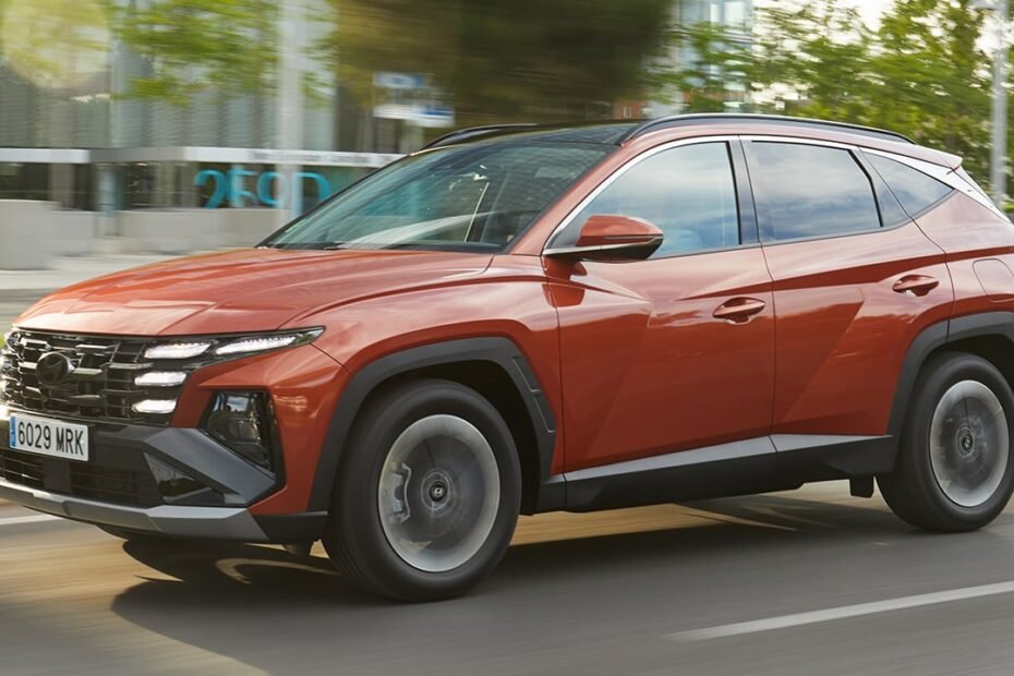 Si dudabas entre el Hyundai TUCSON y el Toyota Corolla Cross, estos datos deciden: 239 CV y 6.000 € menos