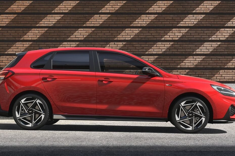 Tiene buen maletero, un motor fiable y es barato, este chollo con 5.600 € de descuento pone en apuros al Skoda Scala