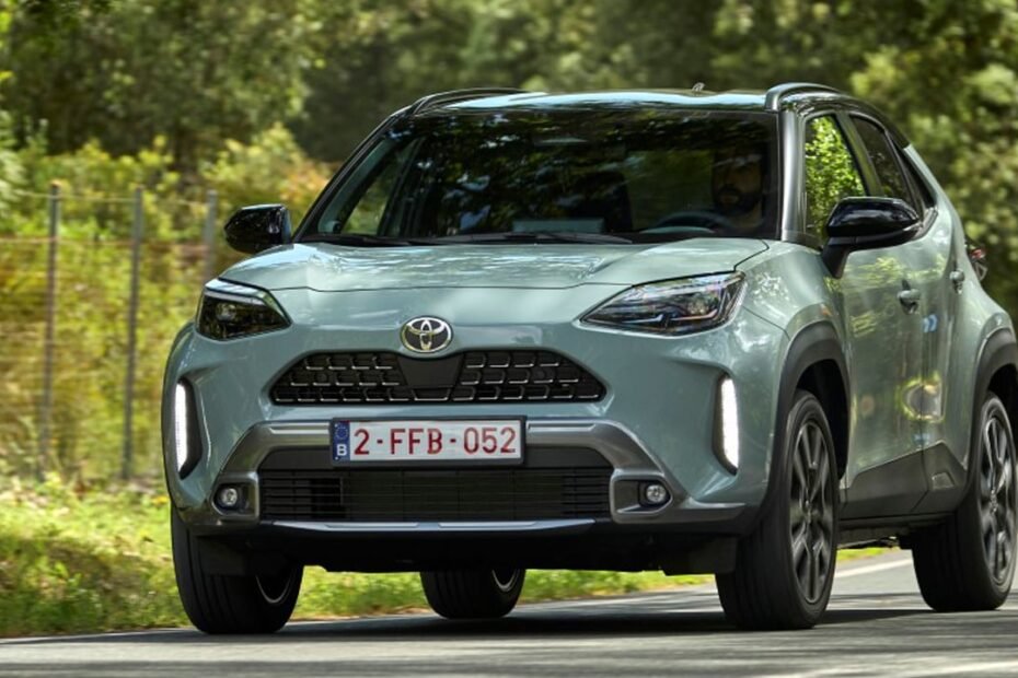 Tracción total híbrida para el Yaris Cross: Toyota mueve ficha para que el Dacia Duster no se lo coma