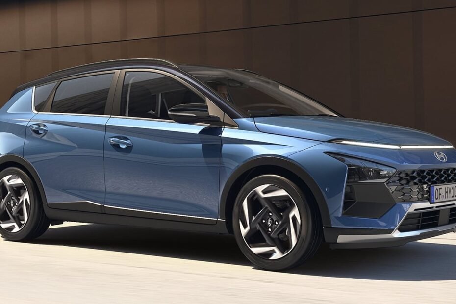 5.500 € de descuento y 411 litros de maletero, el Hyundai BAYON se lanza a por el SEAT Arona