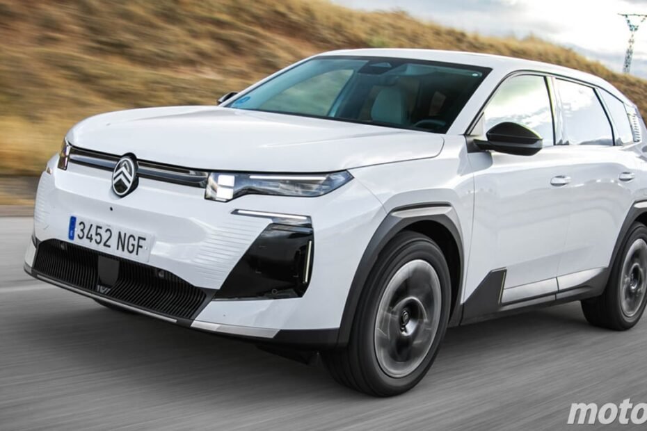 7.300 € de rebaja, maletero enorme y etiqueta ECO, el Citroën C5 Aircross se planta en la liga del KIA Sportage