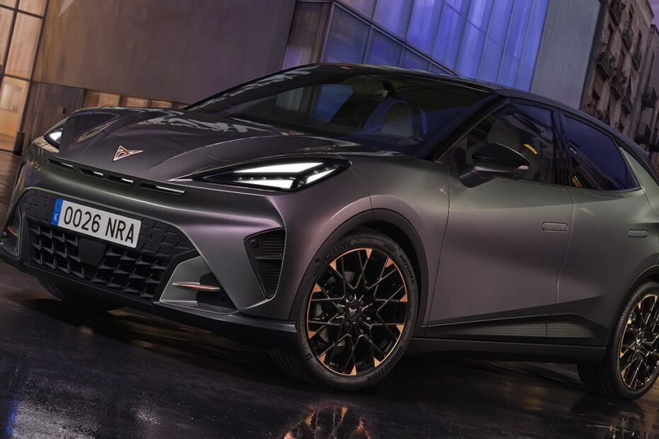 Así queda la gama y precios del nuevo CUPRA Raval, el eléctrico español más esperado ya se puede configurar