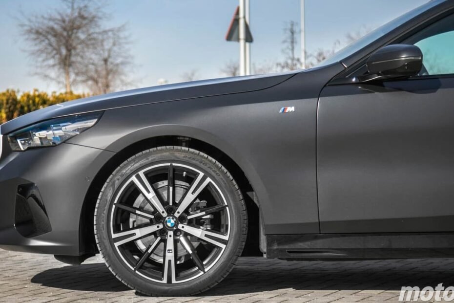 BMW quiere corregir su mayor error del downsizing en el nuevo Serie 5…con un diésel que nadie esperaba