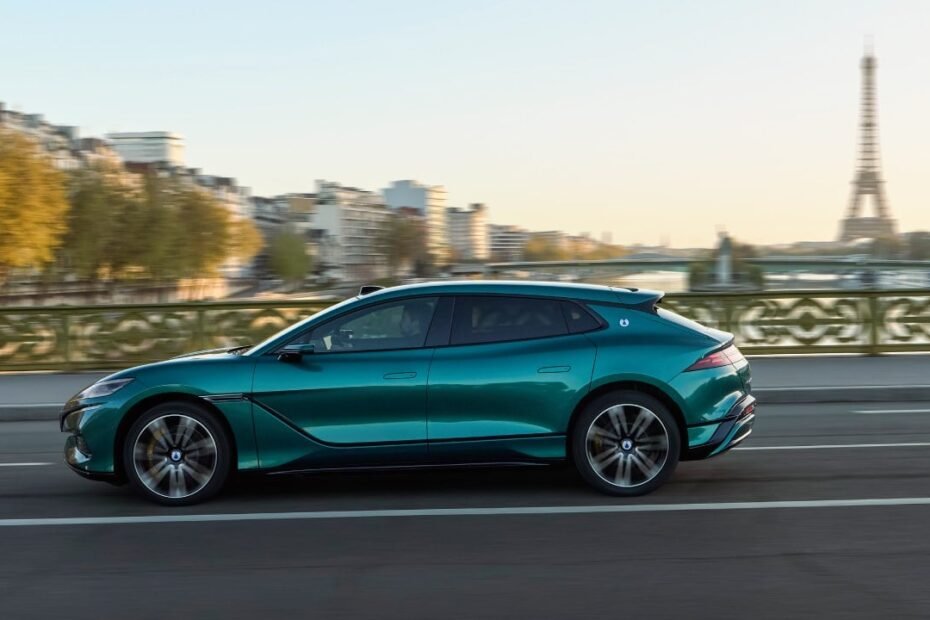 BYD ya pone precio a los primeros Denza en España: Z9GT y D9 marcan un salto claro de posicionamiento... y no son baratos