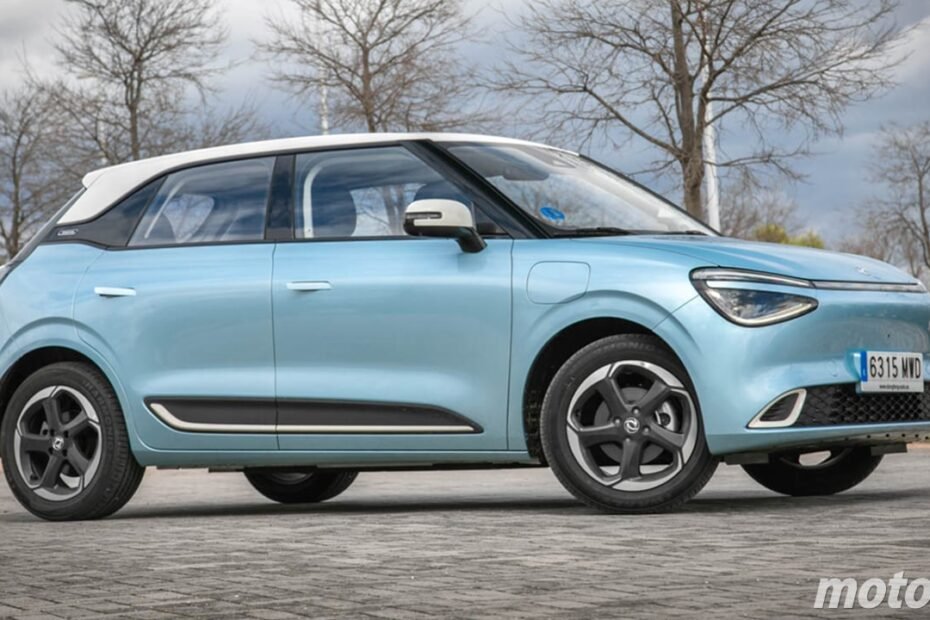 Con 4.700 € de rebaja, pone al Renault 5 contra las cuerdas por precio y sorprende al BYD Dolphin Surf con su espacioso interior