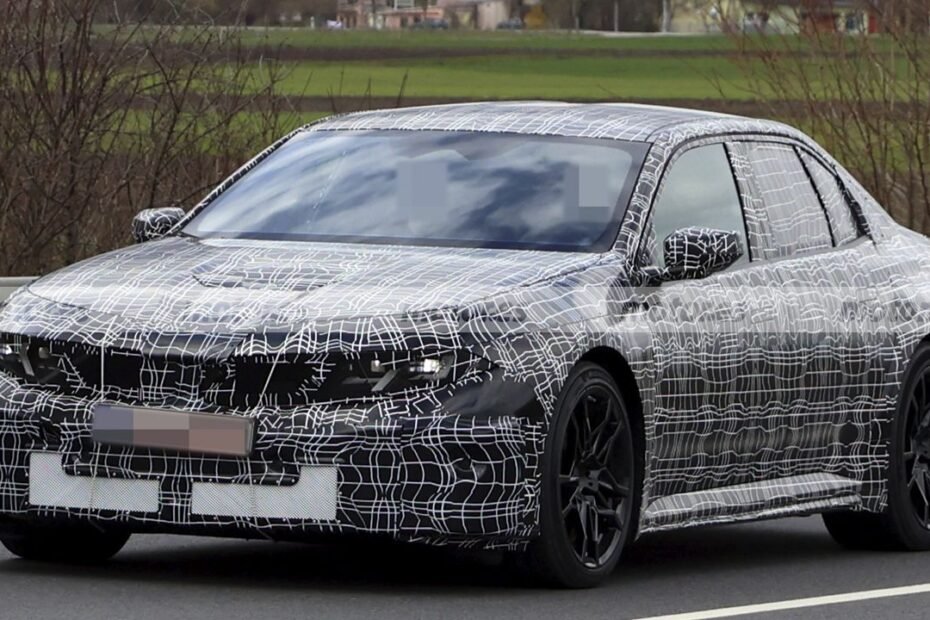 El BMW M3 eléctrico vuelve a dejarse ver: cuatro detalles lo hacen más radical de lo que parecía