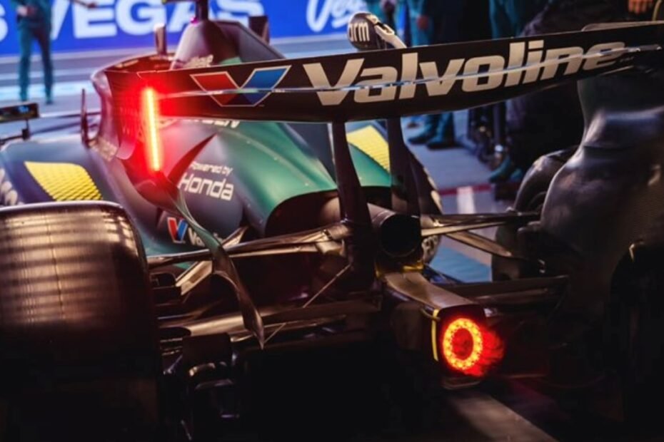 El ex diseñador de lo que ahora es Aston Martin F1 carga contra el reglamento: “Me decepciona, fueron demasiado lejos”