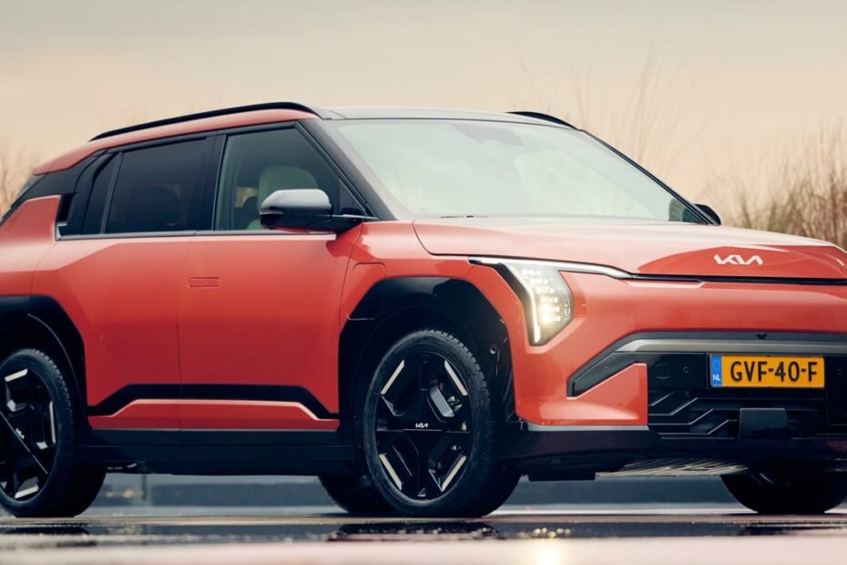 El KIA EV3 se refuerza con tracción total y 265 CV… y se acerca peligrosamente al EV3 GT
