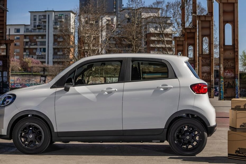 El Leapmotor T03 estrena versión comercial por menos de 18.000 €… y apunta directo al Dacia Spring Cargo