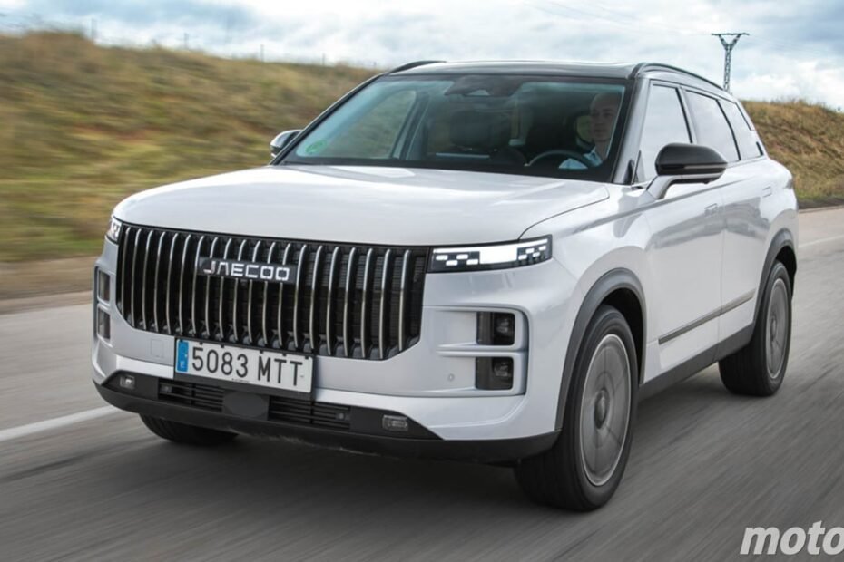 El nuevo Jaecoo 7 híbrido ya tiene precios, llega la versión ECO que incomoda al Toyota Corolla Cross