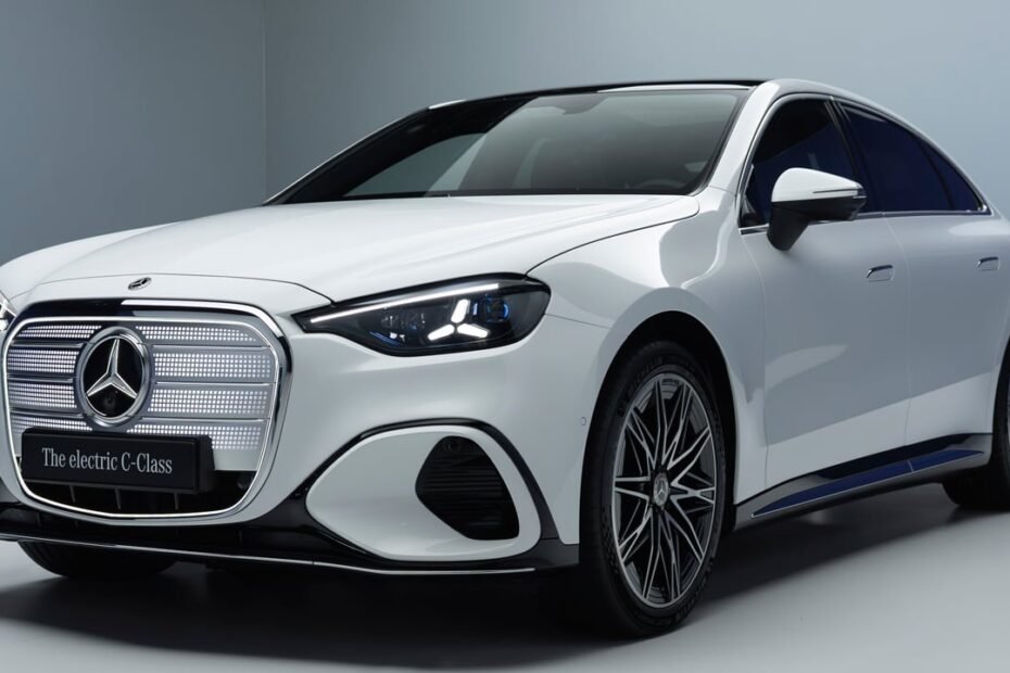 El nuevo Mercedes Clase C eléctrico ya está aquí: promete casi 800 km de autonomía y la comodidad de un Clase S