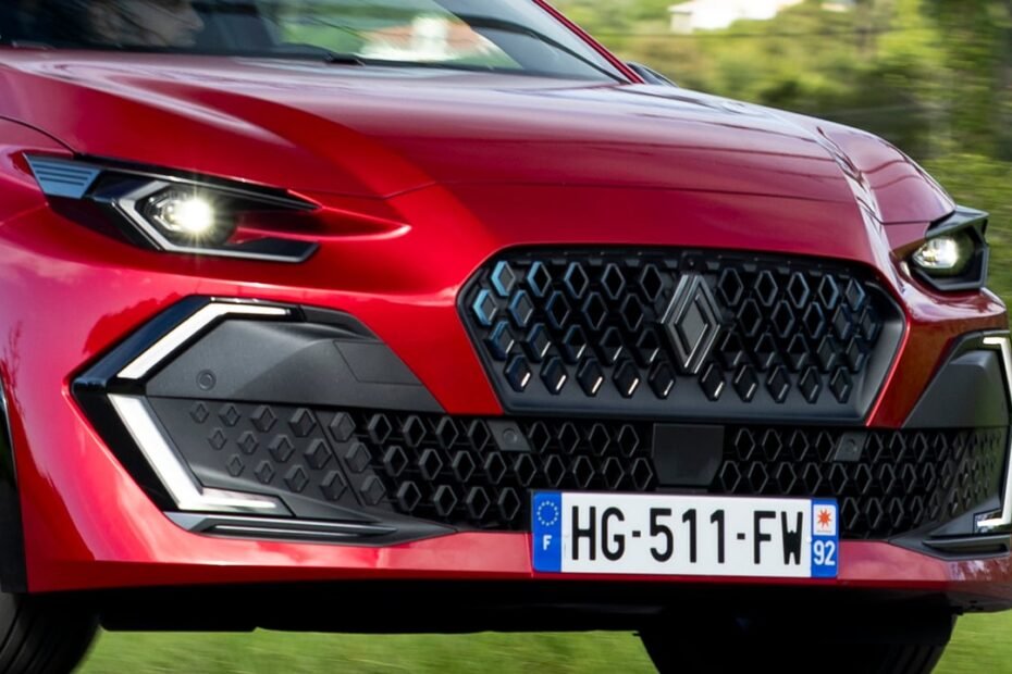 El nuevo Renault Clio GLP 2026 estrena versión GLP con casi 1.500 km de autonomía y pone en jaque al híbrido