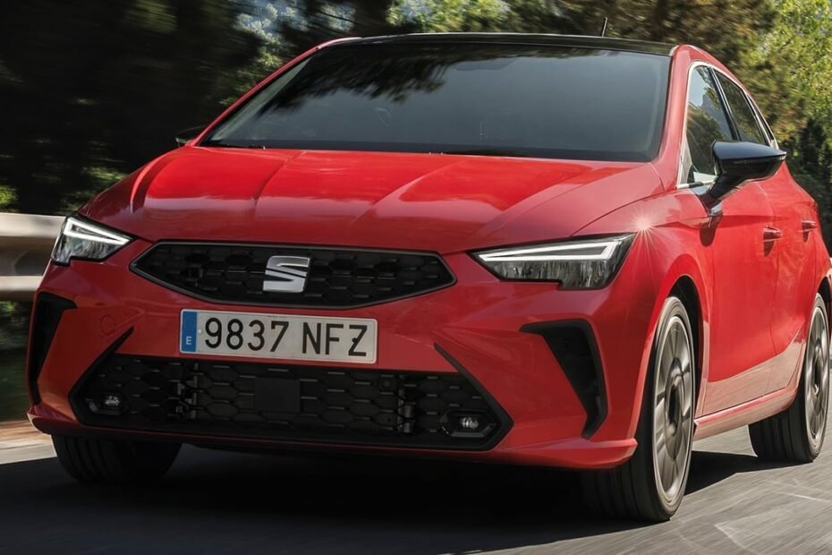 El nuevo SEAT Ibiza estrena una versión automática más barata, la gama se completa con el motor 1.0 TSI y cambio DSG