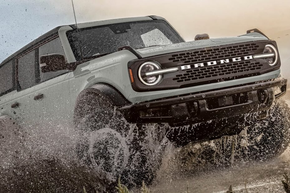 Ford vuelve a prometer un Bronco híbrido… pero esta vez sí parece que va en serio