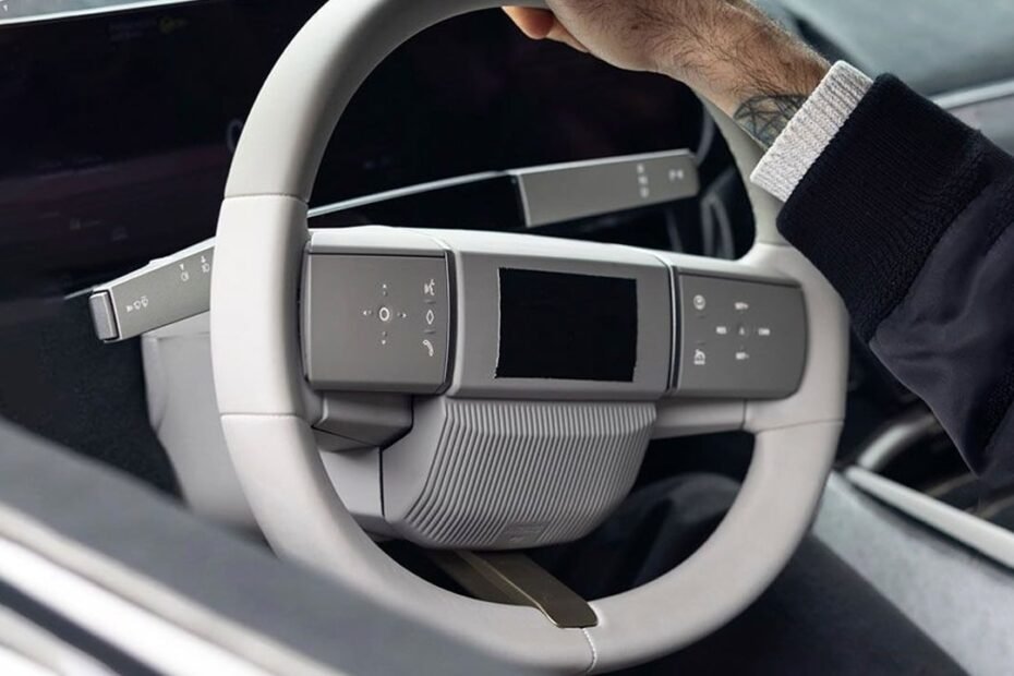 Jaguar muestra el interior de su nuevo eléctrico… y no es tan lujoso como prometían
