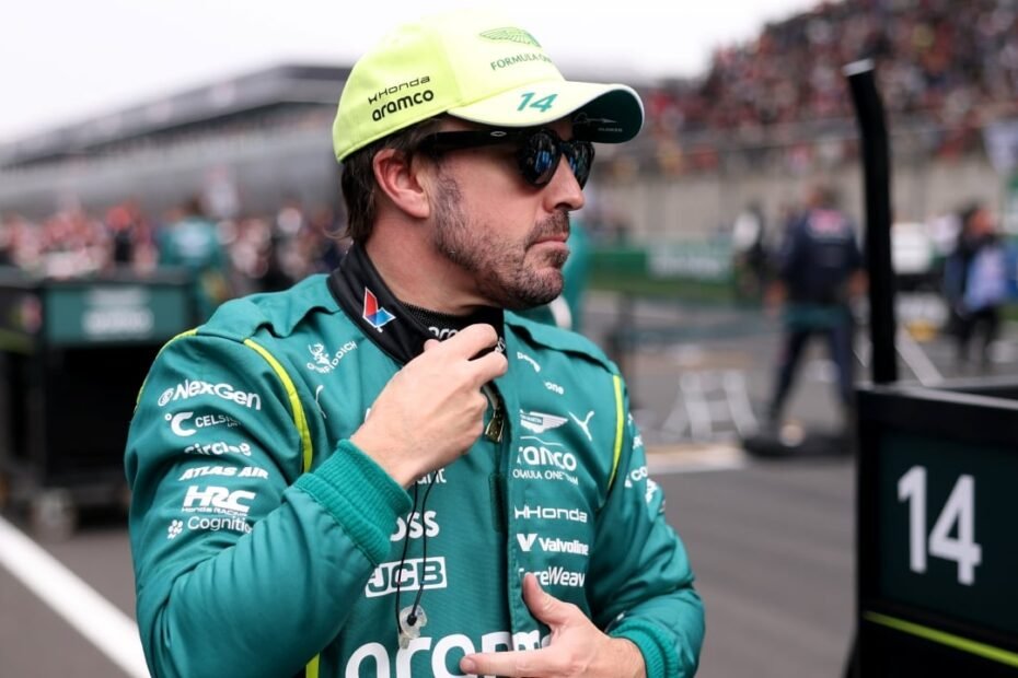 Los 4 segundos por vuelta que pierde el Aston Martin AMR26 le abren la puerta a Alonso