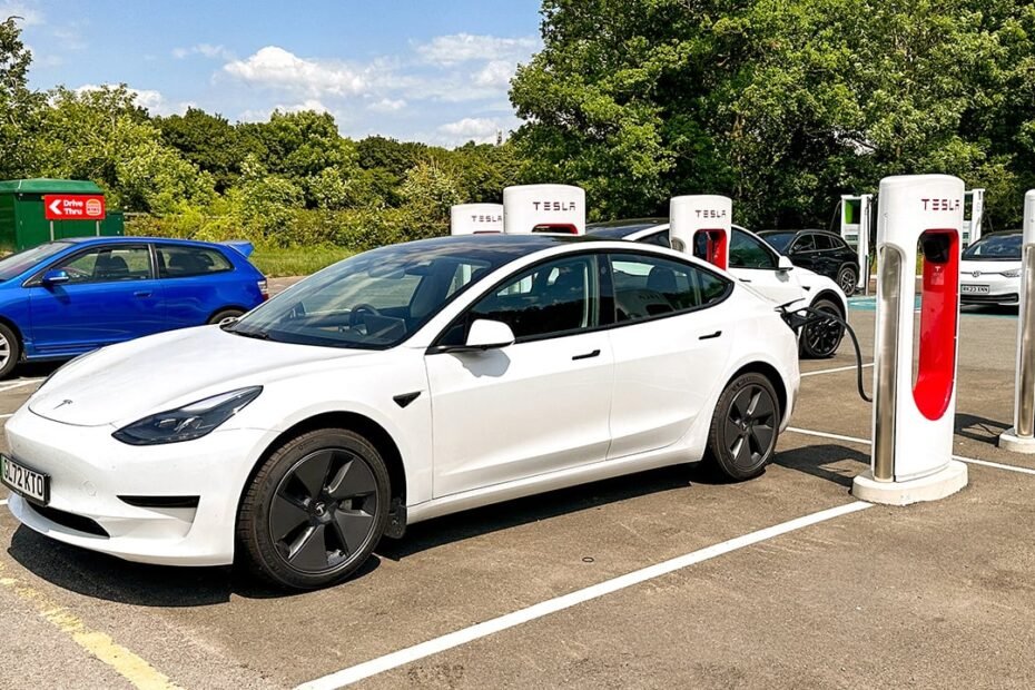 Si Tesla lanza el Model 2, el mercado de eléctricos asequibles tiene un problema muy serio