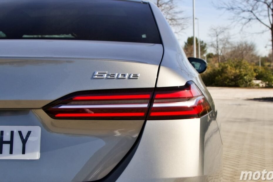Tras probar este híbrido enchufable de BMW realmente me replanteado si los diésel siguen siendo la mejor opción para viajar