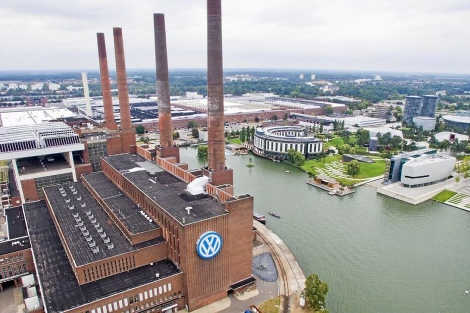 Volkswagen corta privilegios y obliga a sus empleados a pasarse al coche eléctrico