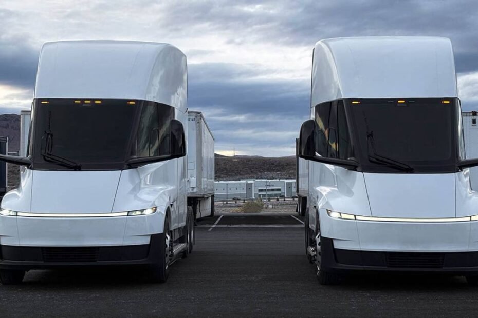 800 km de autonomía y 9 toneladas: Tesla ya fabrica en Giga Nevada el eléctrico con el que quiere recuperar terreno
