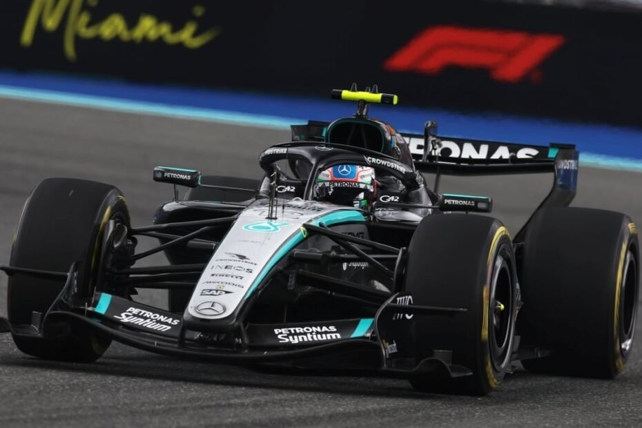 Antonelli y Norris protagonistas en la mejor carrera que Miami ha dado a la Fórmula 1, Sainz rescata un 9º para Williams y Alonso 15º