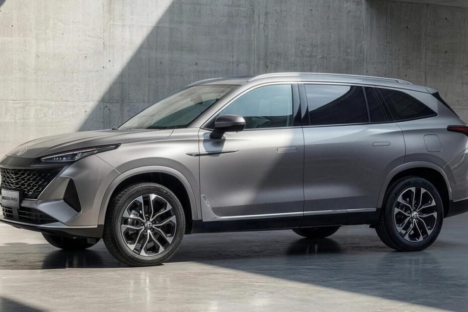 Cuesta 8.000 € menos que un KIA Sorento y es más grande, el nuevo SUV de MG llega con 7 plazas y un precio difícil de creer