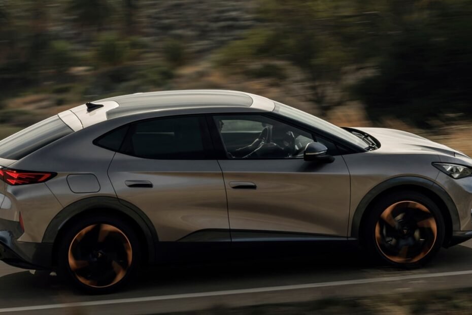 CUPRA ya tiene un Tavascan más barato en España, con casi 450 km de autonomía y desde 42.000 €