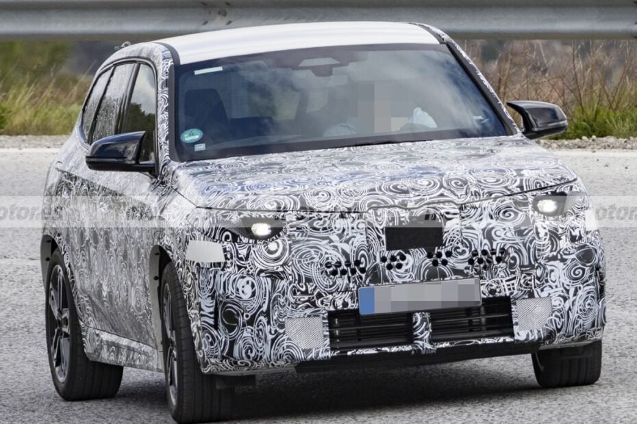 El nuevo BMW X1 M40 2027 ya rueda en pruebas y estas fotos espía adelantan un diseño más agresivo