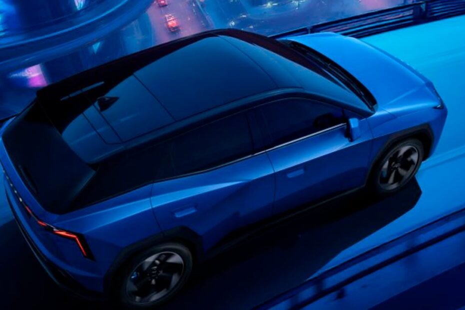 El OMODA 4 llegará a finales de año en versión híbrida y eléctrica y apunta directamente al Volkswagen T-Roc