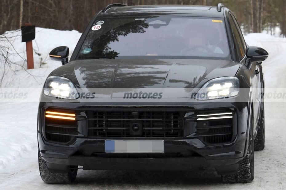 El Porsche Cayenne 2027 se deja ver sin camuflaje y confirma el gran dilema de este SUV
