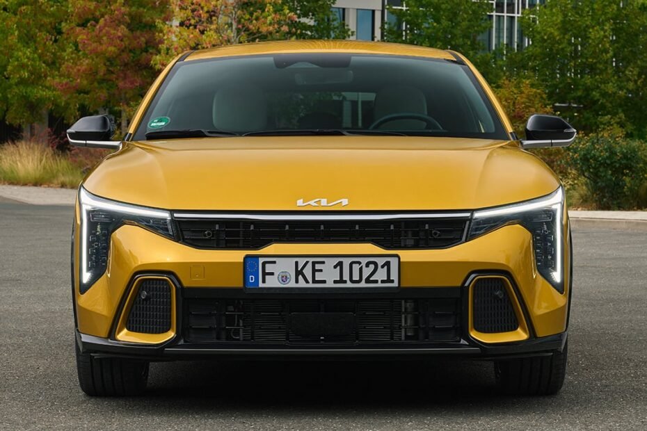 El sucesor del KIA Ceed baja 4.900 € para acercarse al Skoda Scala y, con etiqueta ECO, deja al Citroën C4 en segundo plano
