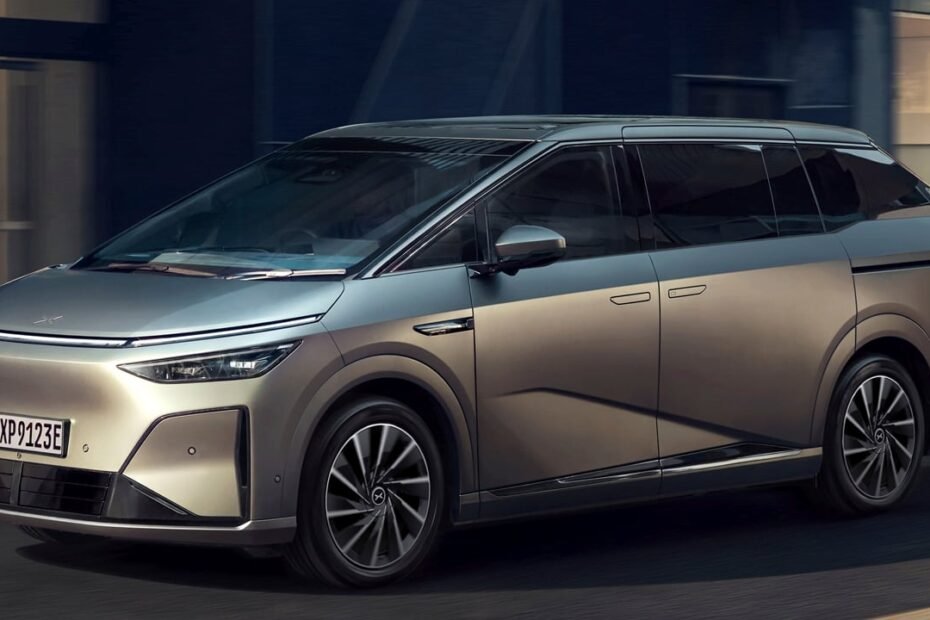 El Xpeng X9 ya se vende en Europa, un monovolumen eléctrico con más de 600 km de autonomía y un interior de auténtico lujo