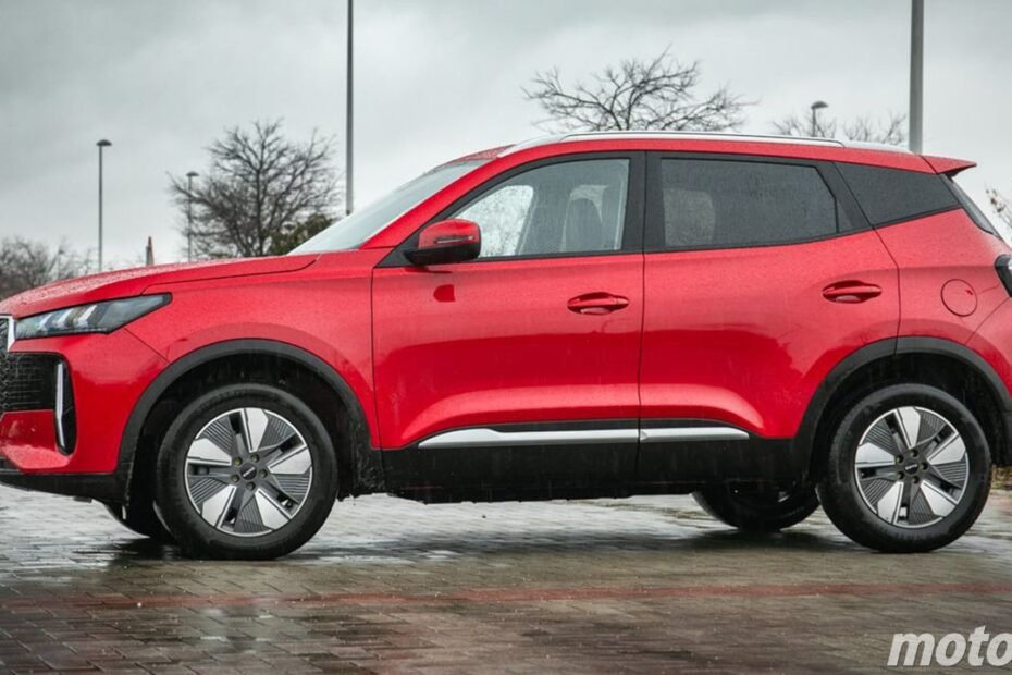 Es igual de barato que un MG ZS híbrido pero se fabrica en España, también es ECO y, con 7.000 € de rebaja, es un chollo al nivel de Dacia