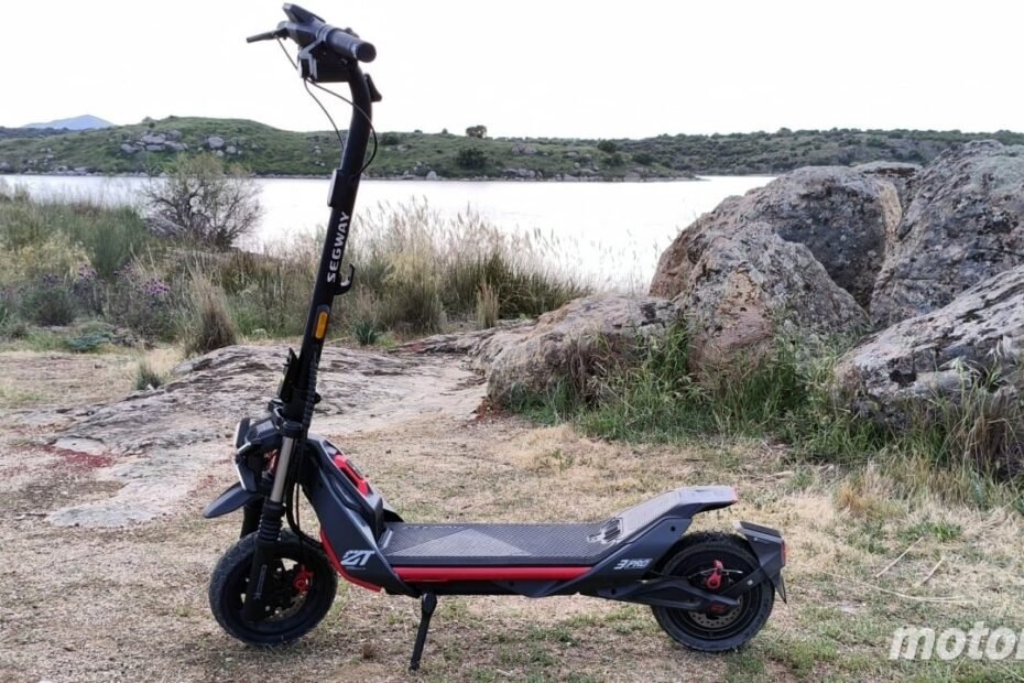 Fuimos con el Segway ZT3 Pro E hasta donde no debería llegar y pidió más. ¿La razón? No sabe que es un patinete