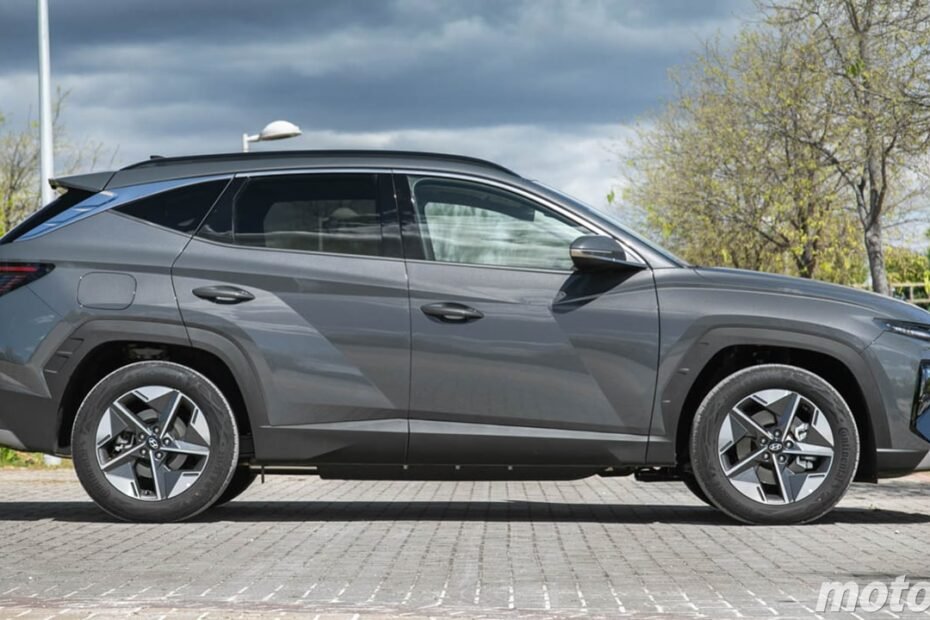 Pasan desapercibidos en el mercado de ocasión, pero los coches híbridos enchufables serán decisivos para electrificar España