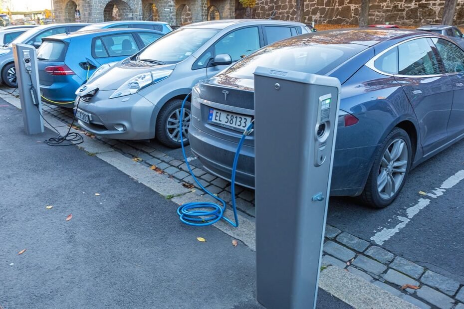 Por qué el 96% de los coches nuevos en Noruega son eléctricos y por qué no es replicable en España a corto plazo