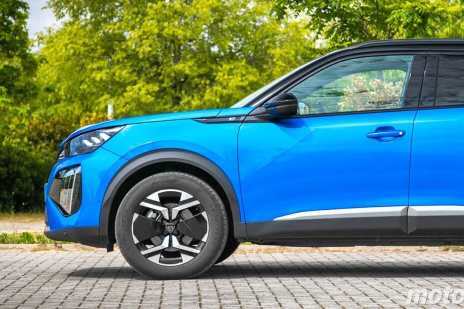 10.800 € de rebaja, ECO y solo gasta 5 litros, este SUV hecho en España pone al Duster en aprietos con su precio barato
