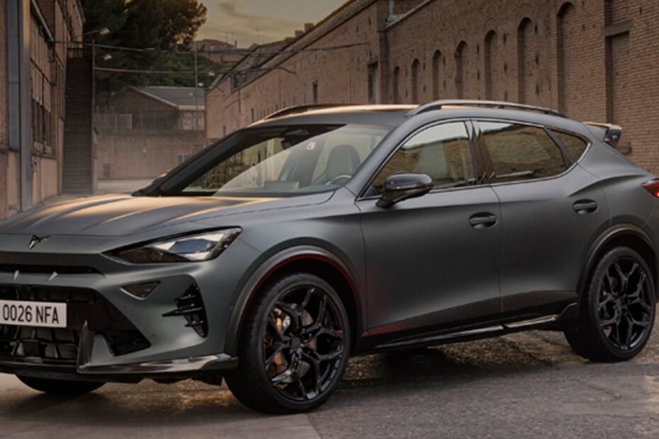 ABT mete mano a los CUPRA León y Formentor y ahora podrás pedirlos así de fábrica