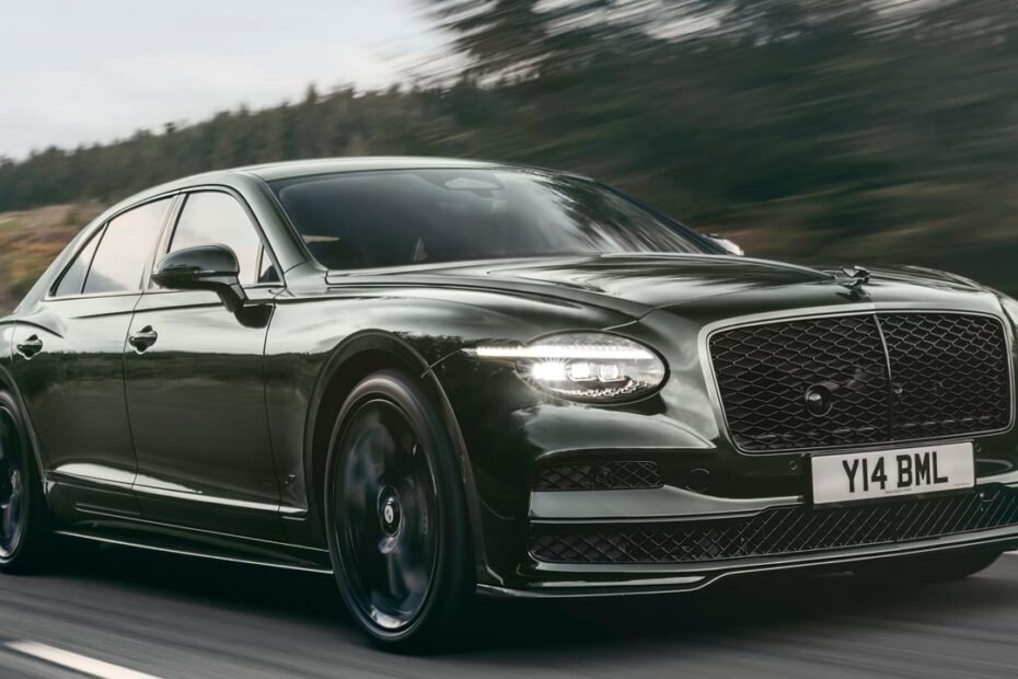 Bentley renueva el Flying Spur en secreto y recupera una versión brutal que roza los 310 km/h