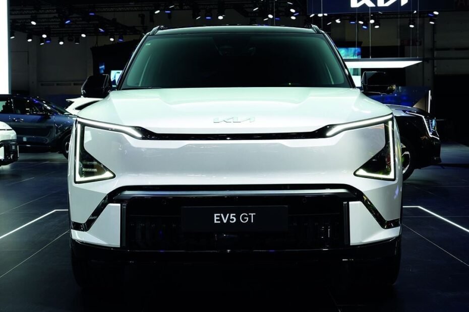 El KIA EV5 GT ya tiene precio en Europa, 306 CV y tracción total en el SUV eléctrico deportivo más familiar