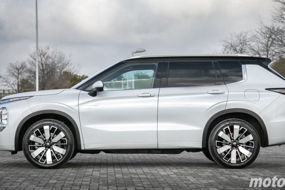 El pionero de los SUV PHEV que no le teme al 4x4 se desploma 10.700 €, un ofertón que deja tocado al Honda CR-V y BYD Seal U