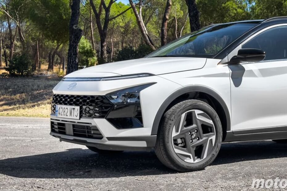 Más barato que un SEAT Arona o KIA Stonic y con mejor maletero, este SUV de Hyundai por 18.000 € es una compra acertada