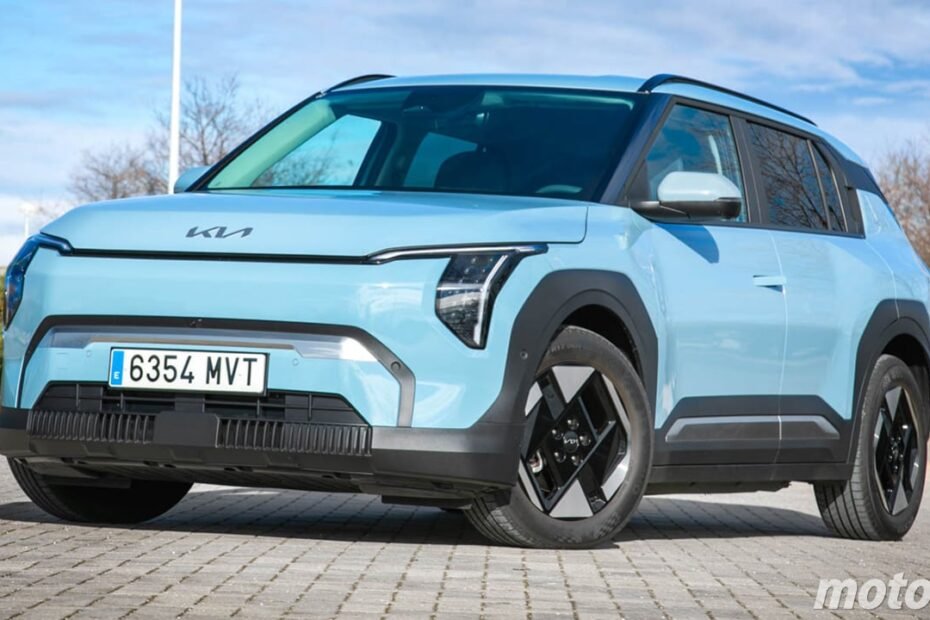 Más de 600 km de autonomía y 6.400 € de descuento, el KIA EV3 deja claro por qué arrasa en España